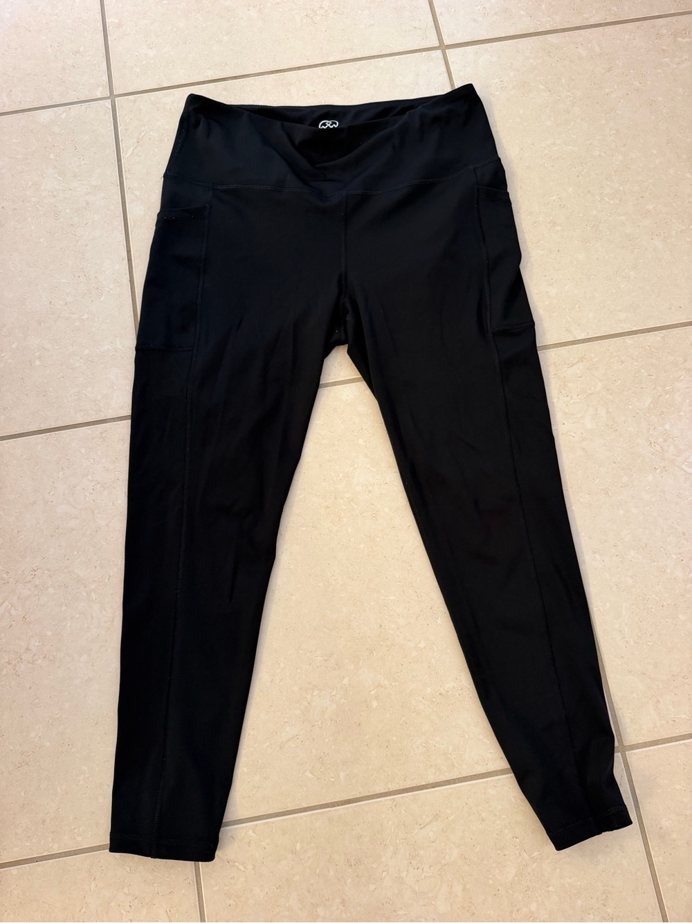Daisy Fuentes Black FIT Active Leggings with Logo